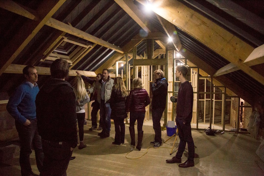 3fd_chapel_top_floor_everyone_in_back_office