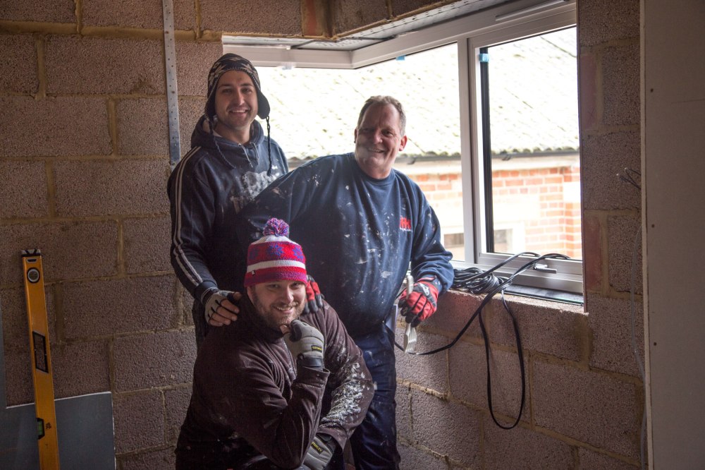 3fd_chapel_corner_window_install_team_hhali